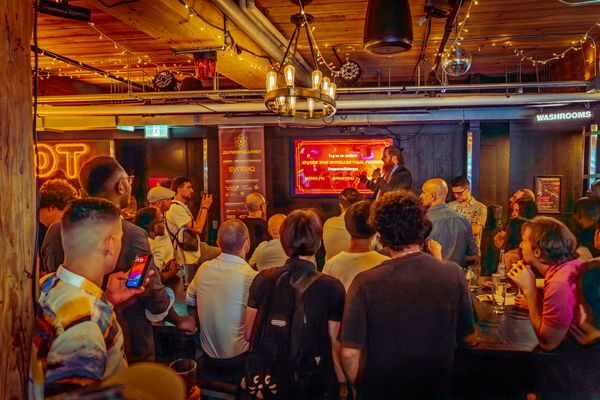 Community networking in the Goldilocks zone